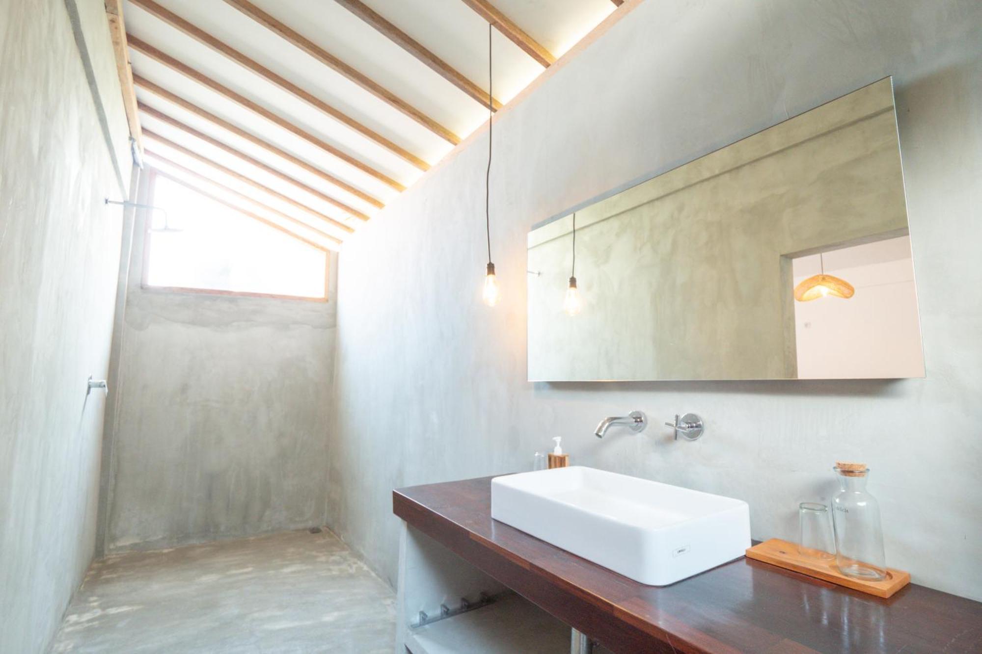 Hotel 007 Surfhouse Bali à Ungasan Extérieur photo