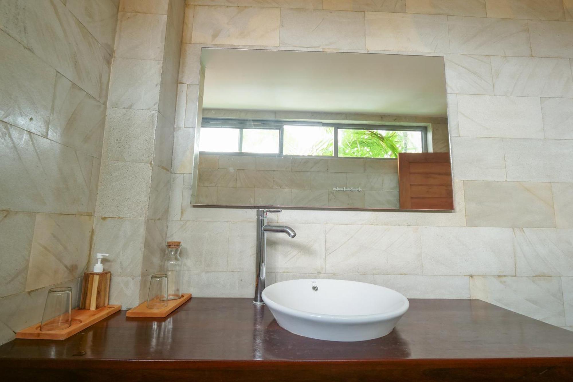Hotel 007 Surfhouse Bali à Ungasan Chambre photo