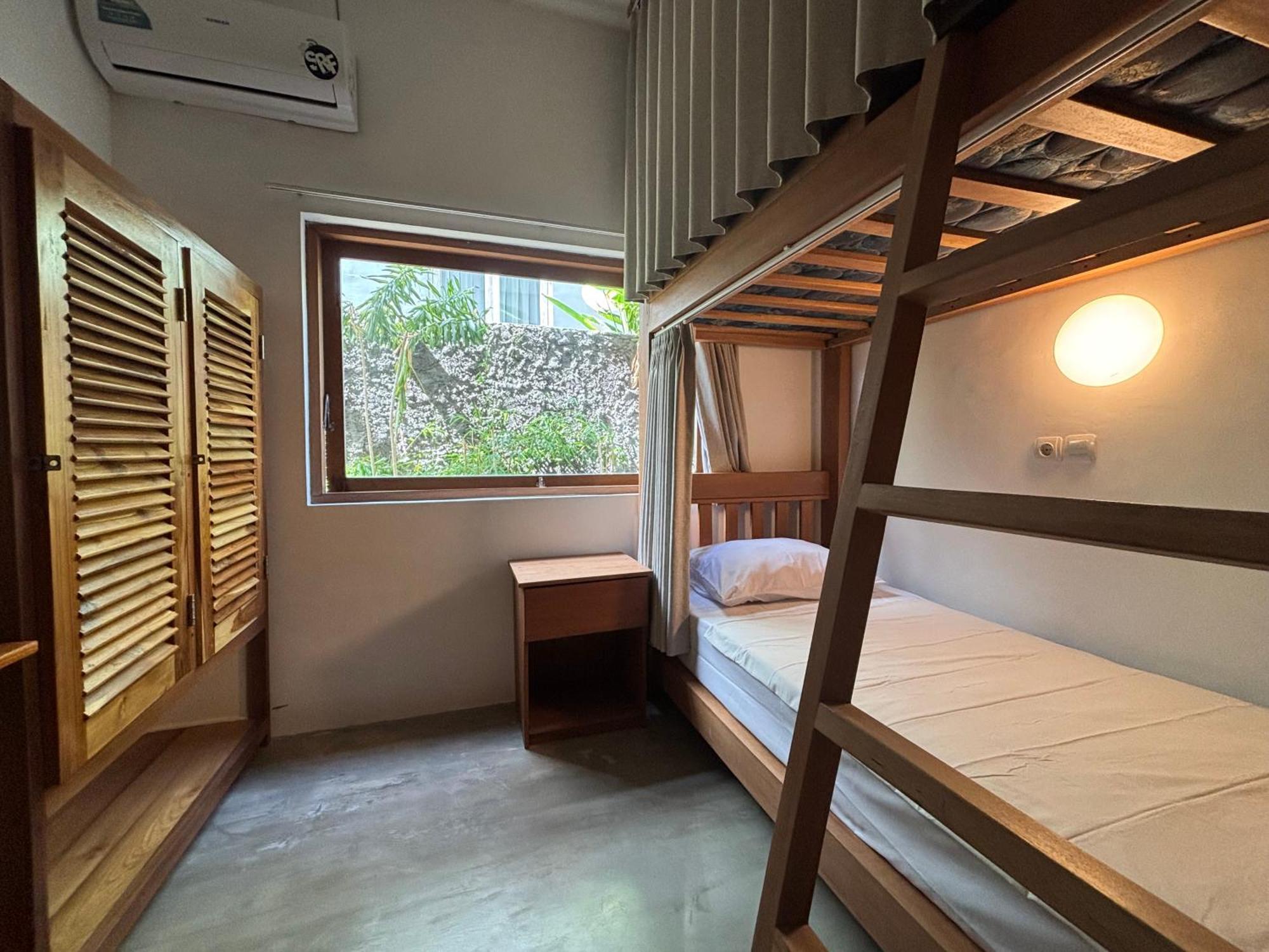 Hotel 007 Surfhouse Bali à Ungasan Extérieur photo